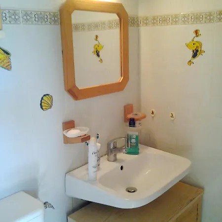 Holiday home Maison Charmante A Avec Piscine Partagee