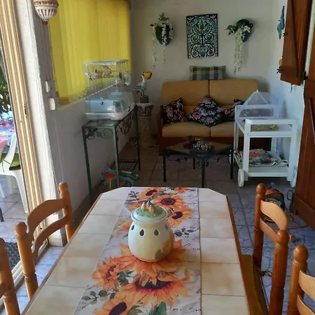 Maison Charmante à Avec Piscine Partagée Gruissan