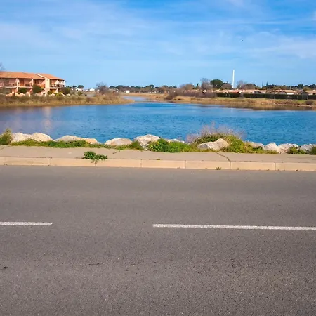 Casa vacanze Maison Charmante à Avec Piscine Partagée *
