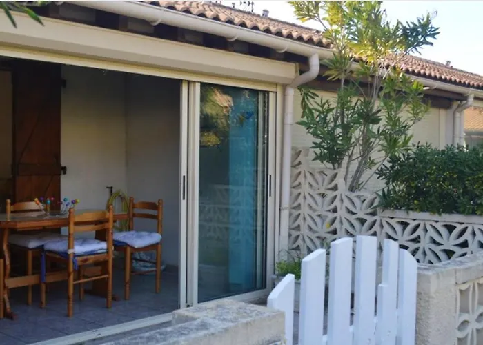 Maison Charmante A Avec Piscine Partagee Semesterbostad