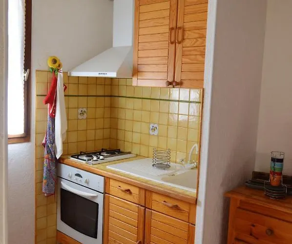 Maison Charmante A Avec Piscine Partagee *